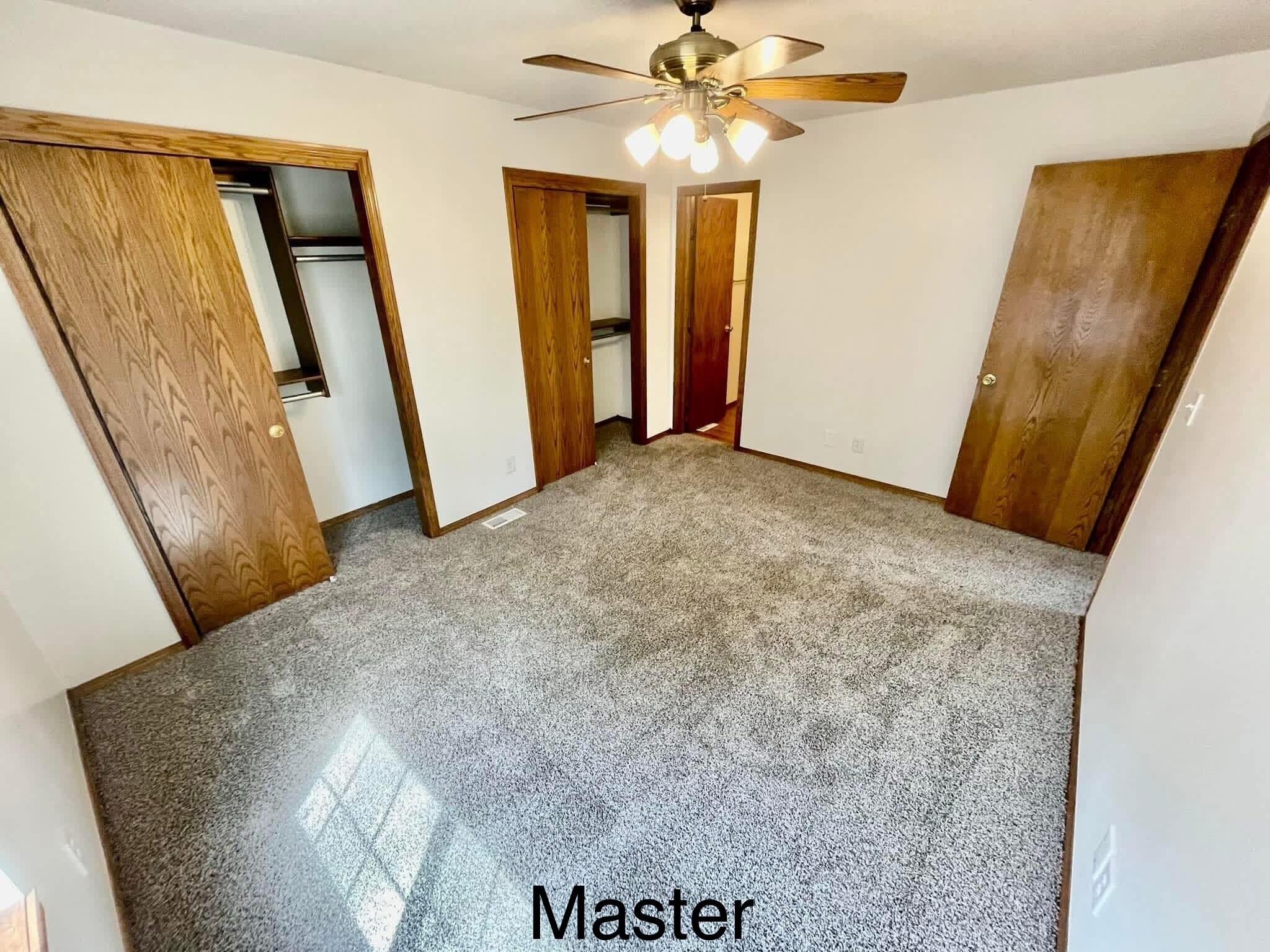 Building Photo - 2710 S Yellowstone St