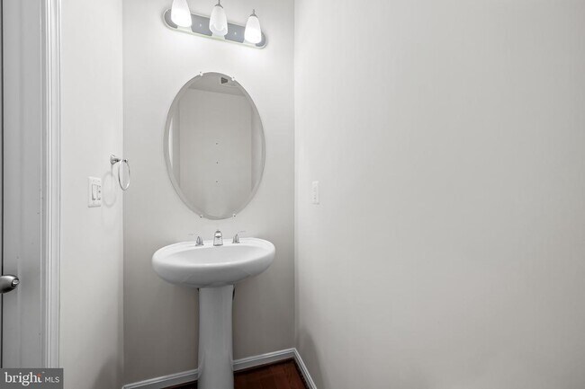 Building Photo - 7316 Elkridge Crossing Way