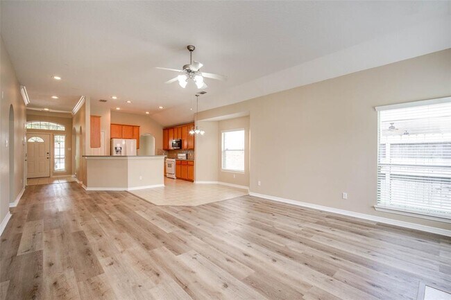 Building Photo - 20214 Sunset Ranch Dr