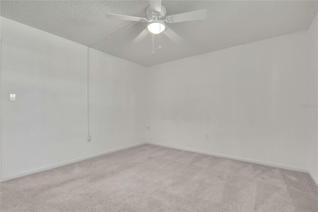 Building Photo - 4452 Garnet Dr