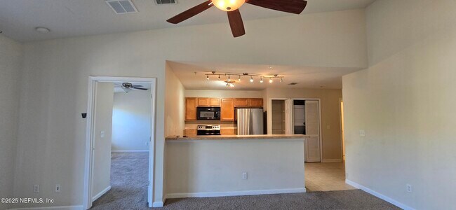 Building Photo - 3700 Kirkpatrick Cir