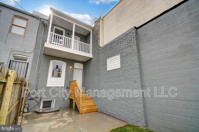 Building Photo - 217 N Belnord Ave