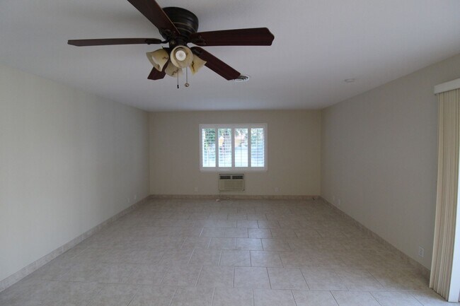 Building Photo - Concord/ Walnut Creek Border! 2172 sq ft home on Huge lot with swimming pool!