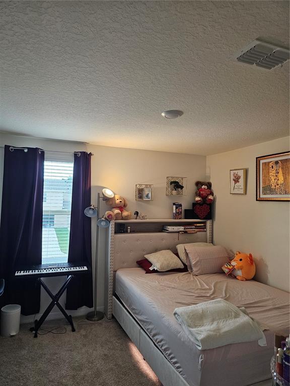 Building Photo - 2015 King Ranch St