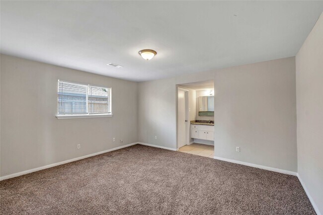 Building Photo - 11862 S Evelyn Cir