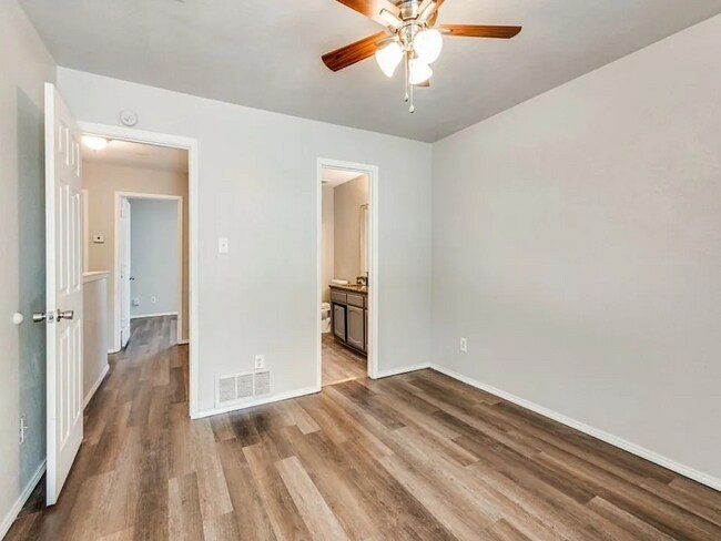 Building Photo - 7500 Chapin Rd