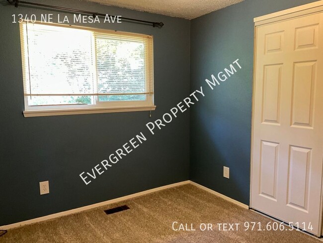 Building Photo - Freshly Remodeled 3BD Gresham Ranch | $239...