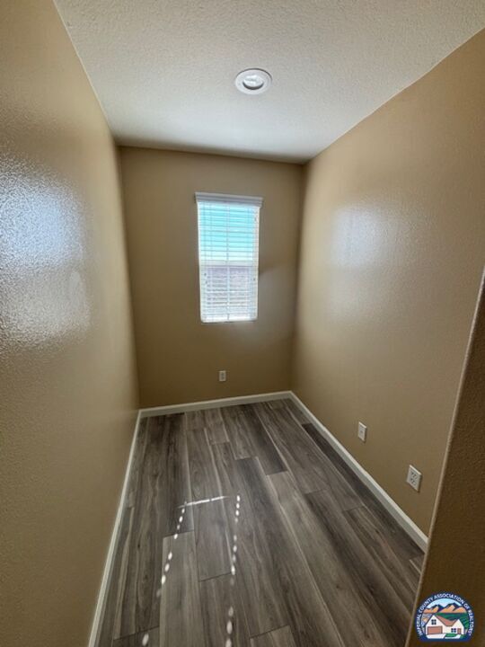Building Photo - 1364 Valleyview Ave