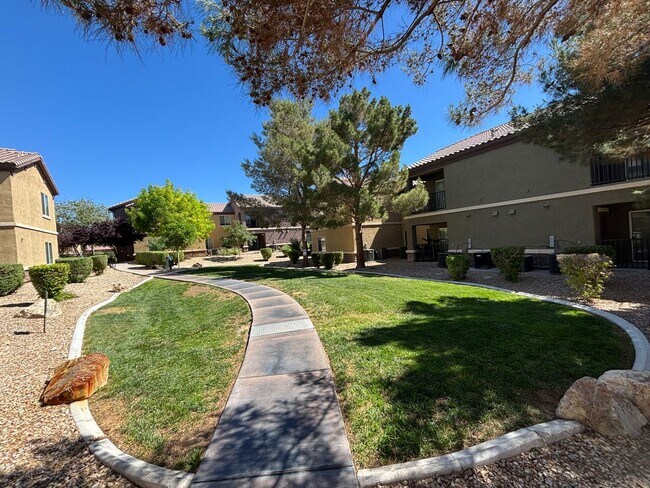 Building Photo - Beautiful 3Bed/2Bath/2Car Condo in Sky Pointe Community – Northwest Las Vegas!