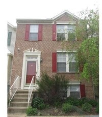 Building Photo - 202 Jasmine Ln