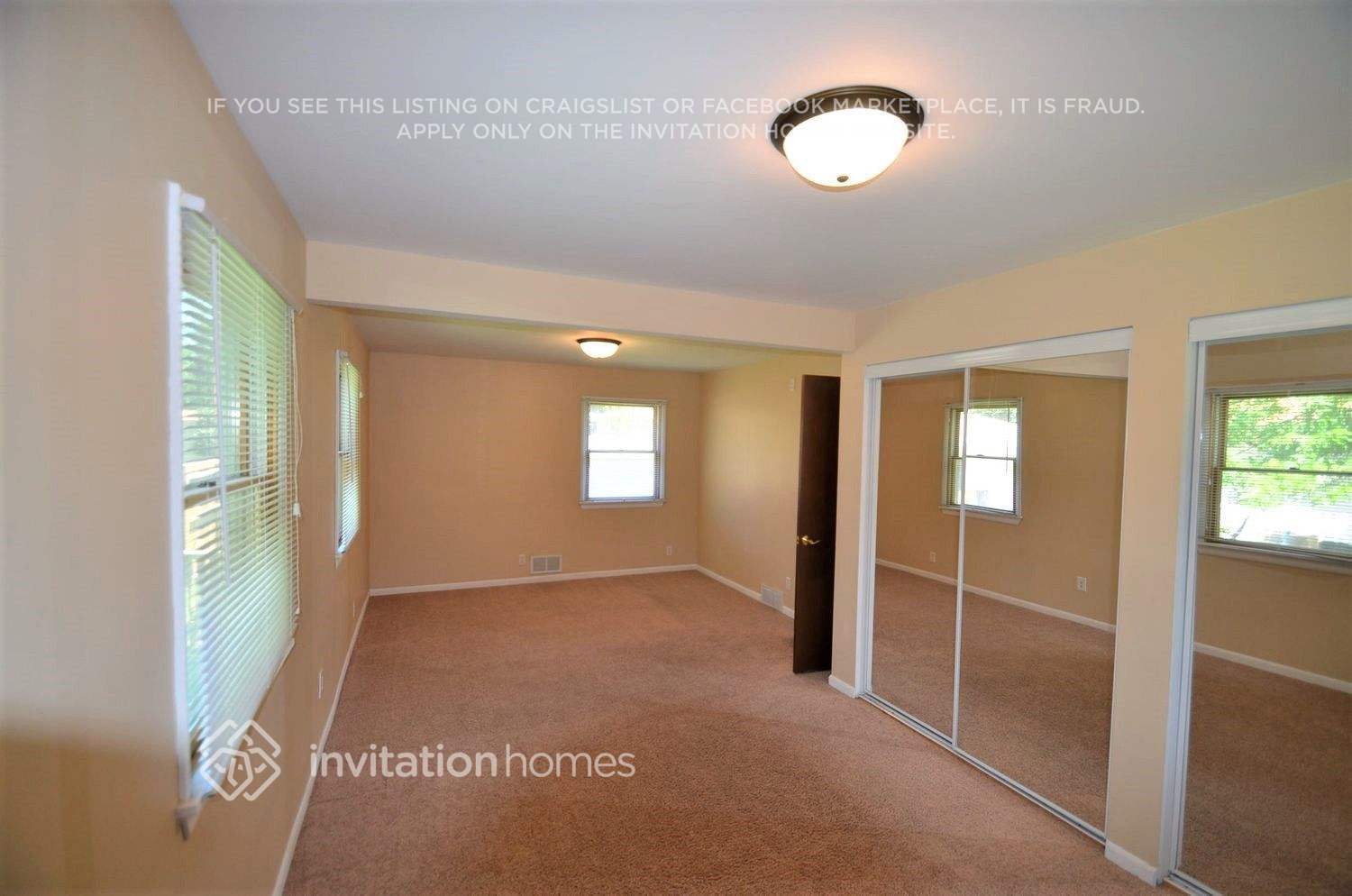 Building Photo - 4230 Diamond Dr