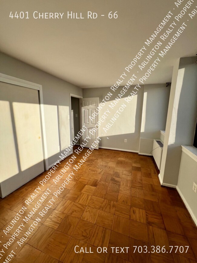 Building Photo - 4401 Cherry Hill Rd