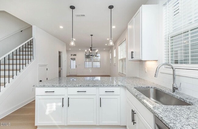 Building Photo - 4801 Gossamer Ln