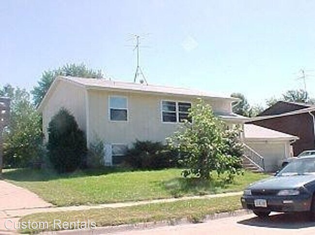 Primary Photo - 2 br, 1 bath House - 2228 Davis St