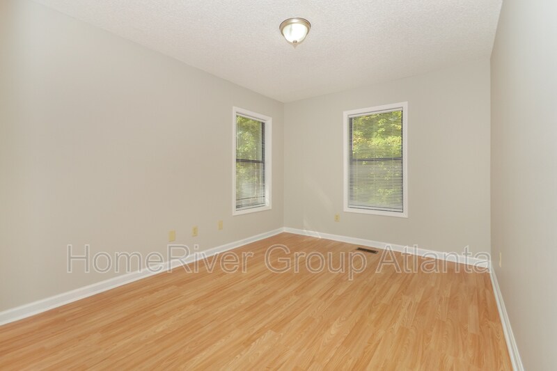 Building Photo - 3822 Nowlin Rd