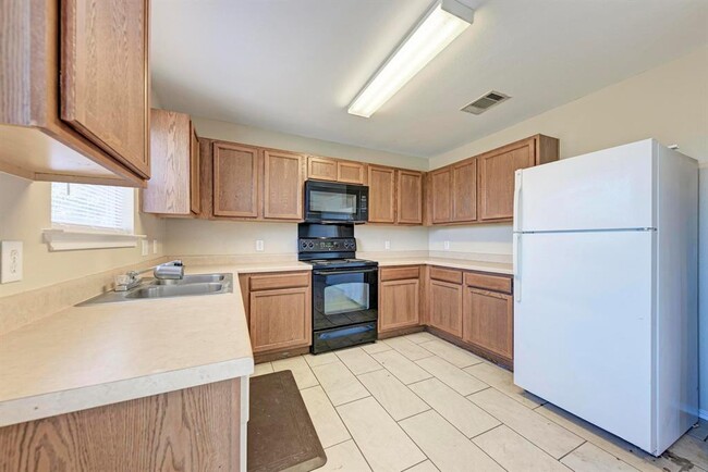 Building Photo - 289 Drystone Trail