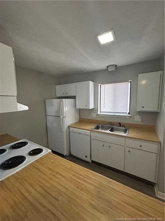 Building Photo - 831 Applewood Ln