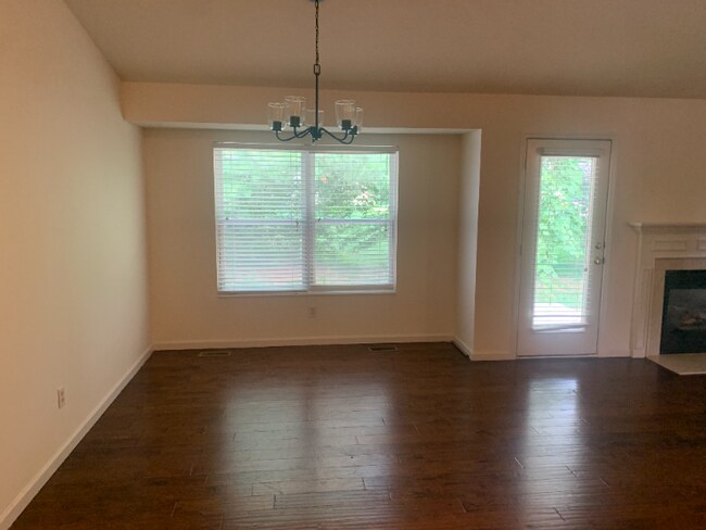 Building Photo - 55 Monterey Cypress Dr