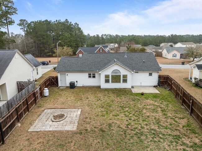 Building Photo - 202 Fairmount Way