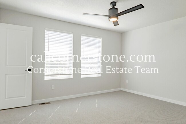 Building Photo - 3683 Levy Pk Dr