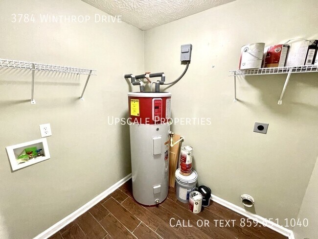 Building Photo - 3784 Winthrop Dr