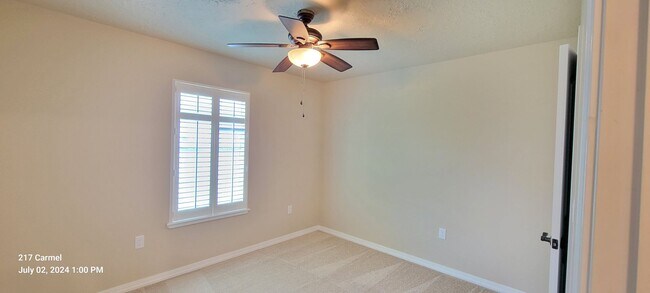 Building Photo - IMPRESSIVE LARGE HOME IN NORTHEAST CLOVIS