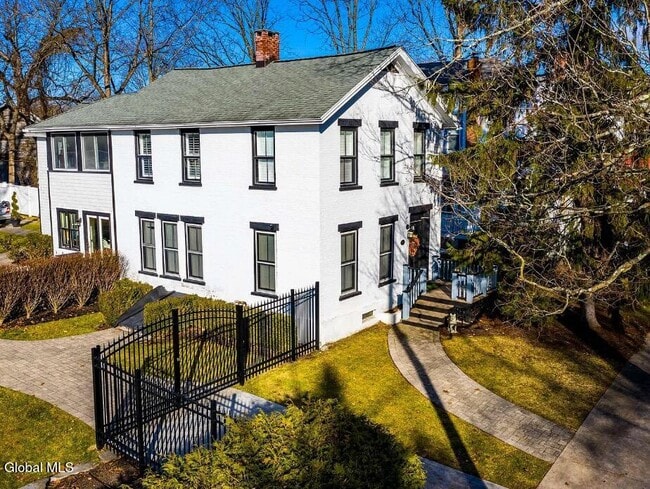 Building Photo - 55 State St