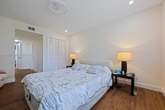 Building Photo - 200 Gate Rd