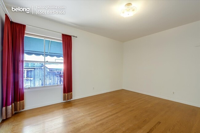 Building Photo - 420 9th Ave
