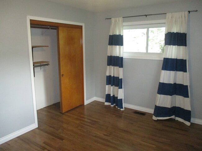 Building Photo - Large Three Bedroom Home in Keizer