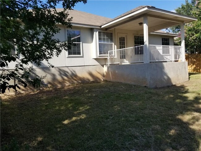 Building Photo - 1421 Sweet Leaf Ln
