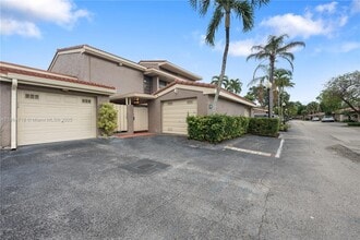 Building Photo - 1709 St Andrews Rd