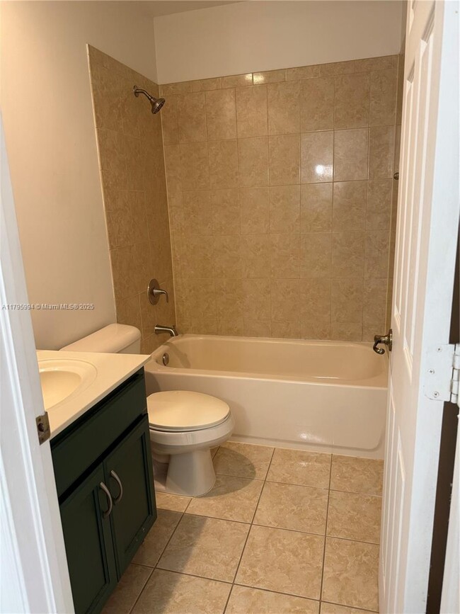 Building Photo - 1820 SW 89th Terrace