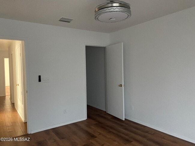 Building Photo - 5028 W Hurston Dr