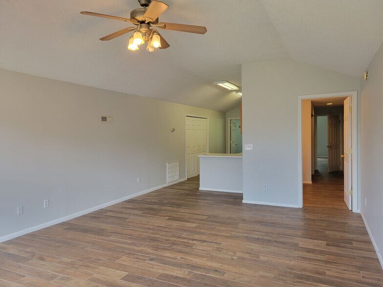 Building Photo - 4950 Hoof Beat Trail