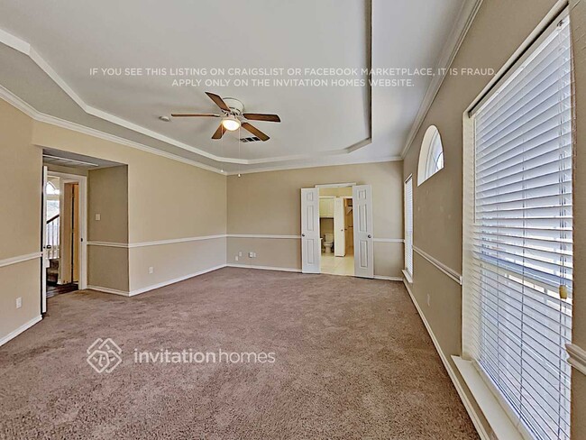 Building Photo - 1656 Churchill Ln