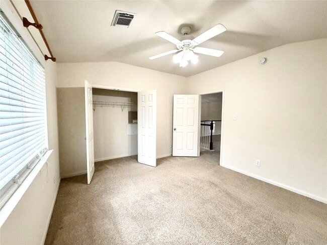 Building Photo - 25122 Southbriar Ln