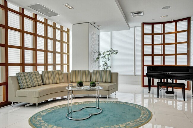 Building Photo - 2821 N Ocean Blvd