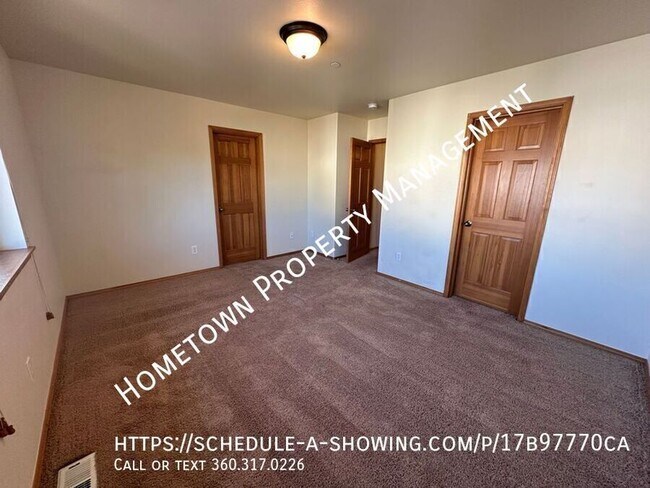Building Photo - 1764 Brown Ave