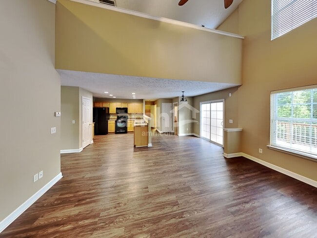 Building Photo - 3404 Bent Wood Cv