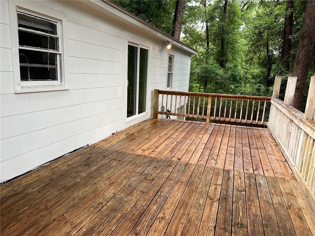 Building Photo - 5454 Lusann Dr