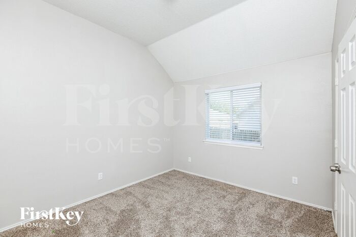 Building Photo - 8201 Cedarcrest Ln