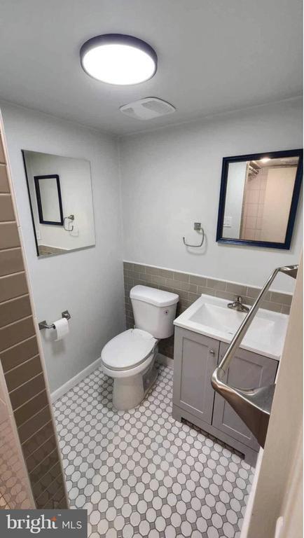 Building Photo - 7255 Moss Ln