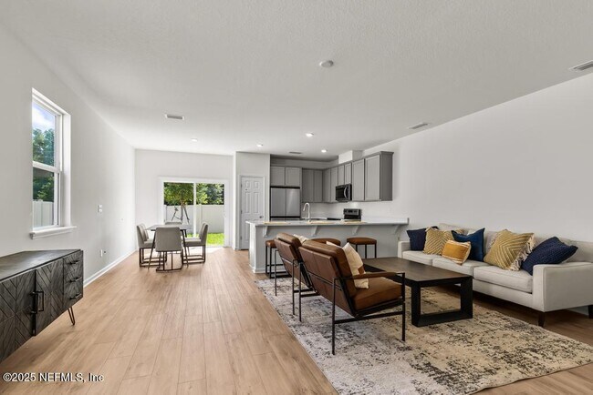 Building Photo - 125 Beach Palm Ct