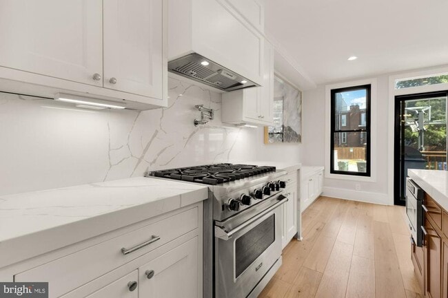 Building Photo - 3705 Reservoir Rd NW