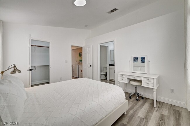 Building Photo - 8127 Chambersberg St