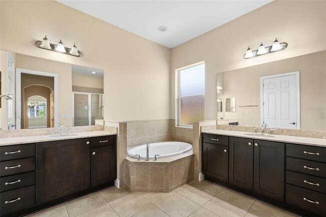Building Photo - 1021 Kestrel Ct