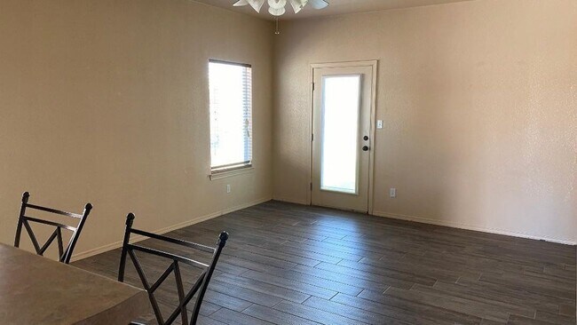 Building Photo - 11884 Auburn Sands Dr