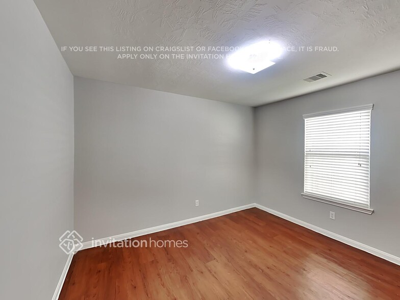 Building Photo - 18822 Dennington Dr