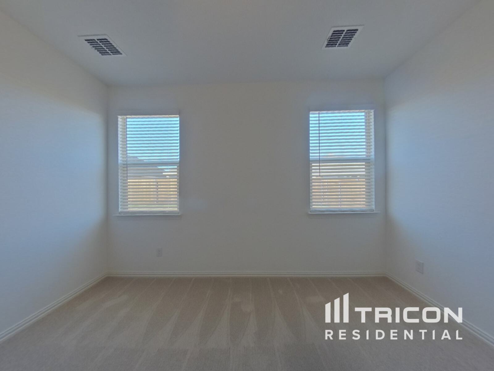 Building Photo - 509 Macdonald Wy